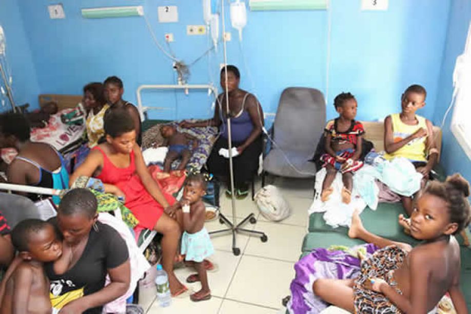 Angola e Moçambique na lista de países mais "desrespeitosos" em serviços públicos - Afrobarómetro