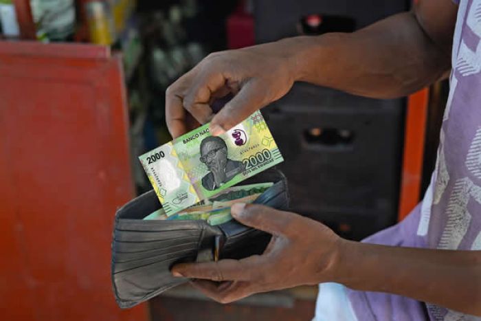 Salário da função pública começa a ser ajustado em 25% a partir deste mês