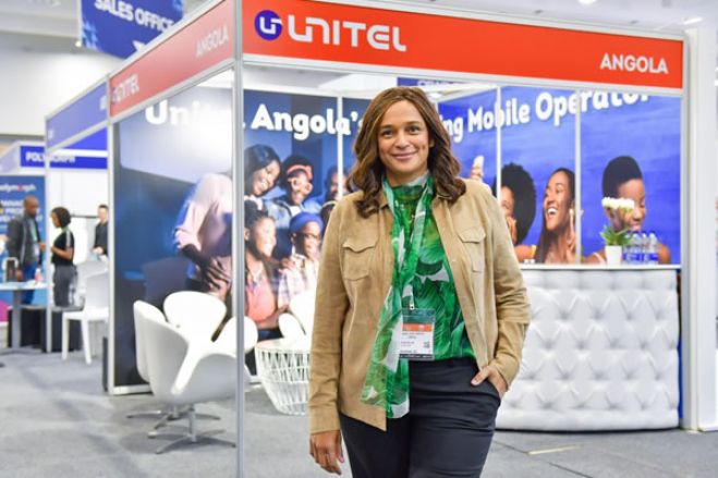 Clientes da "empresária de sucesso" Isabel dos Santos descartam perseguição política