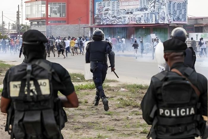 Aparelho repressivo angolano é suficientemente sólido para conter as manifestações - Investigador
