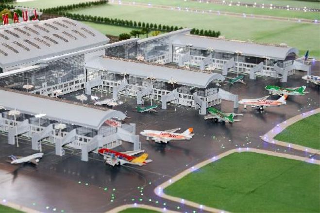 Novo aeroporto internacional de Luanda vai ser o eixo da parceria TAAG-Emirates