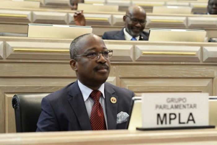 MPLA considera oposição "muito fraca" a produzir ideias construtivas