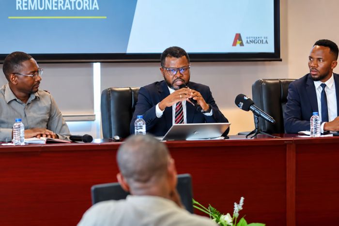 Executivo prevê aumento salarial para a função pública em 2027, mas não haverá novo reforço este ano