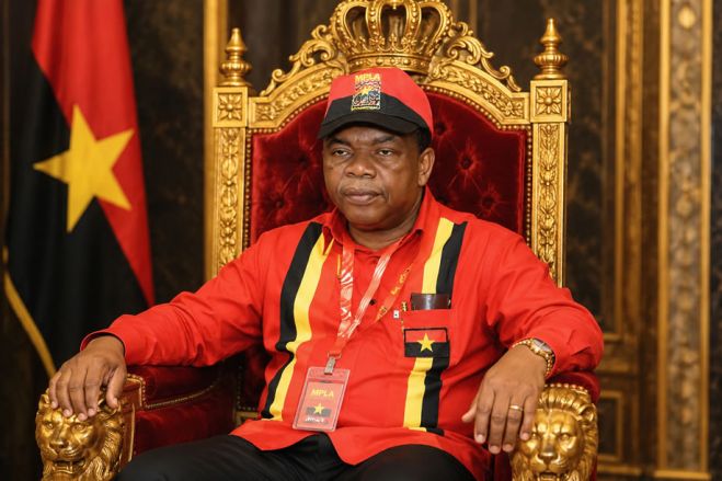 João Lourenço não quer servir Angola. Quer ser dono do MPLA