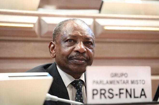 Grupo parlamentar PRS/FNLA pede a sua dissolução à Assembleia Nacional angolana