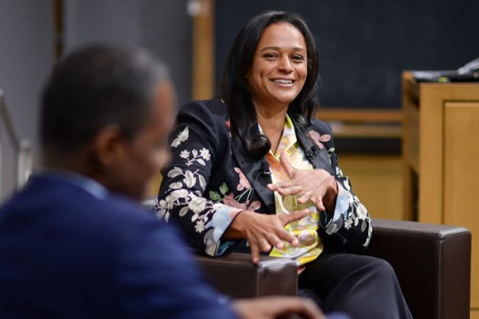 "Não sei se sou a mulher mais rica de Angola." Isabel dos Santos diz que nunca foi favorecida pelo pai