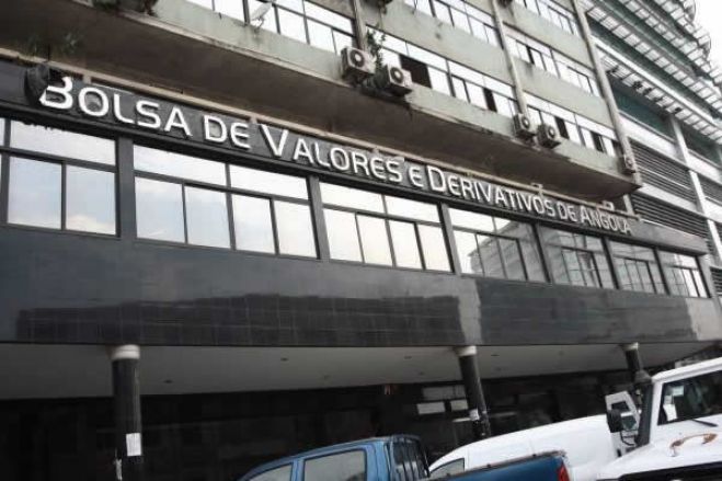 Invasão da Ucrânia constitui “momento desafiante” para Angola e para a bolsa de valores