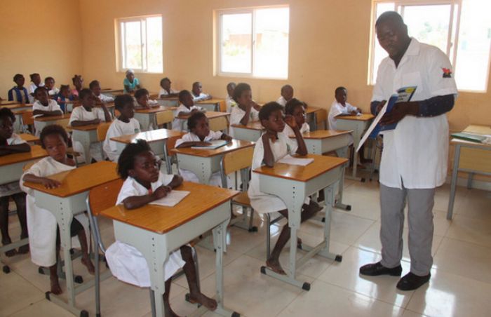 Angola investe quase US$ 874 mil para formar professores do ensino primário
