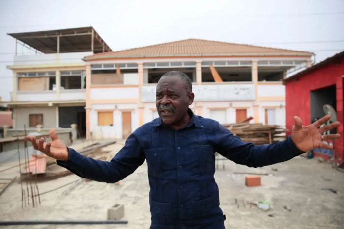 Um ano depois dos tumultos em Luanda, empresário diz ter virado mendigo e aguarda indemnização