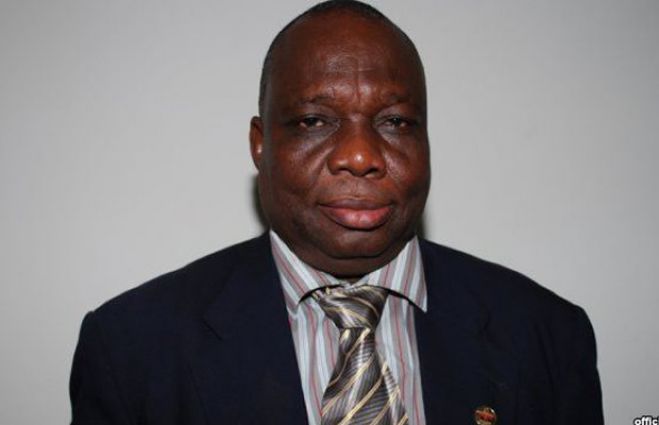 "Não há oposição em Angola" - Makuta Nkondo