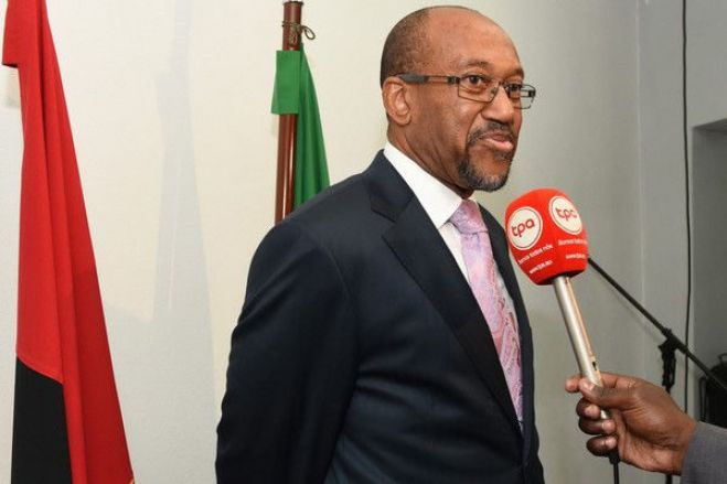 Cônsul de Angola em Lisboa apela à comunidade angolana para evitar "arruaças"