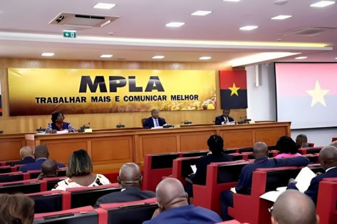 BP do MPLA analisa documentos para o Congresso de Dezembro