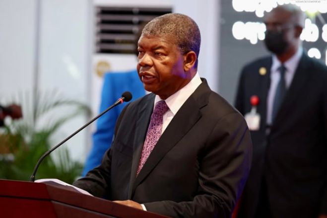 João Lourenço apela à retirada das tropas ruandesas da RDCongo