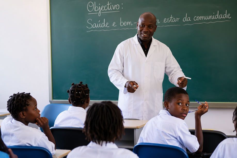 Icolo e Bengo conta com 421 vagas para ingresso ao sector da educação