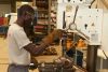 Trabalhadores angolanos que ganham até 150 mil kwanzas ficam isentos de impostos