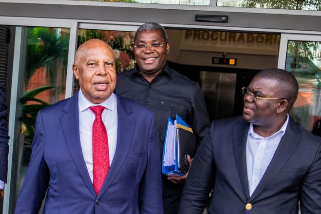 Higino Carneiro prepara entrega da candidatura ao MPLA e promete responder à acusação da PGR