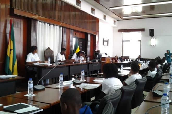 Oposição são-tomense diz que "dívida oculta" de 30 milhões não envolve Angola