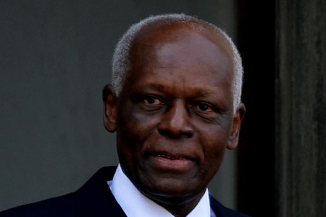 Eduardo dos Santos: Depois de sofrer três paragens cardíacas a situação é estável mas delicada