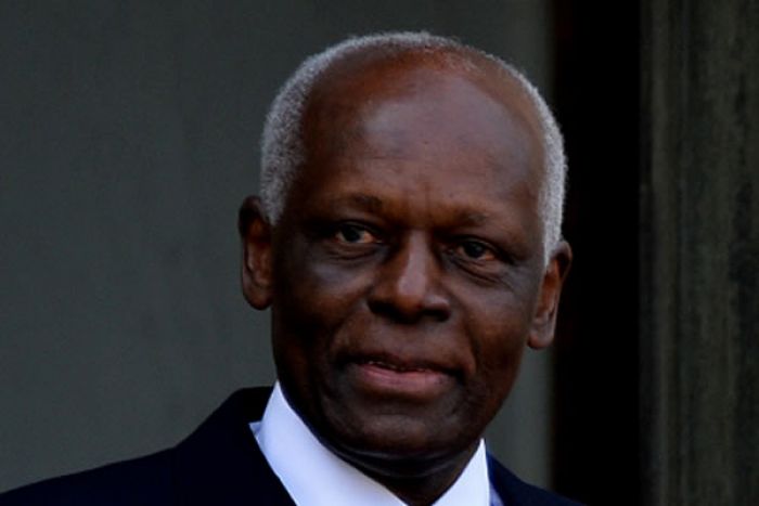 Eduardo dos Santos: Depois de sofrer três paragens cardíacas a situação é estável mas delicada