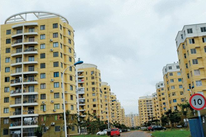 Começou a corrida ao crédito à habitação mas requerentes queixam-se do "elevado número de documentos" exigidos pelos bancos
