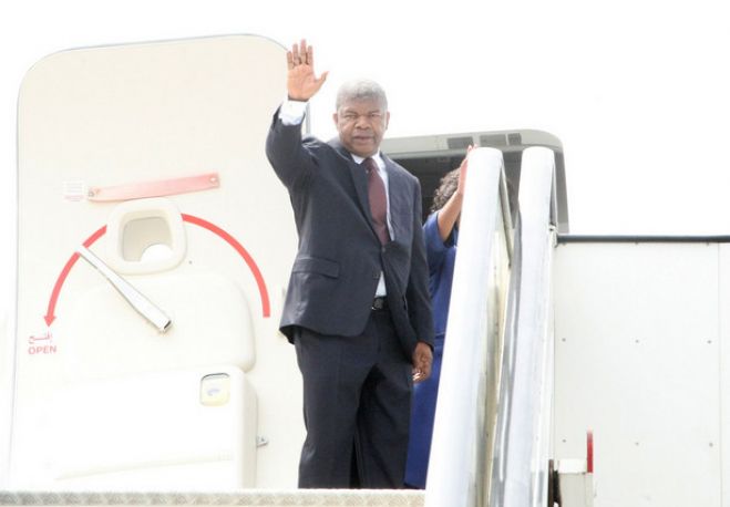 Em busca de acordos, João Lourenço embarca neste sábado para Qatar