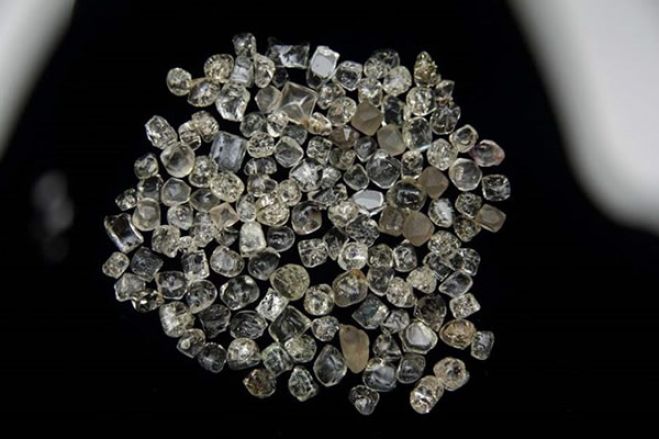 Empresário israelita “Chaim Fink” lidera tráfico ilegal de diamantes em Angola