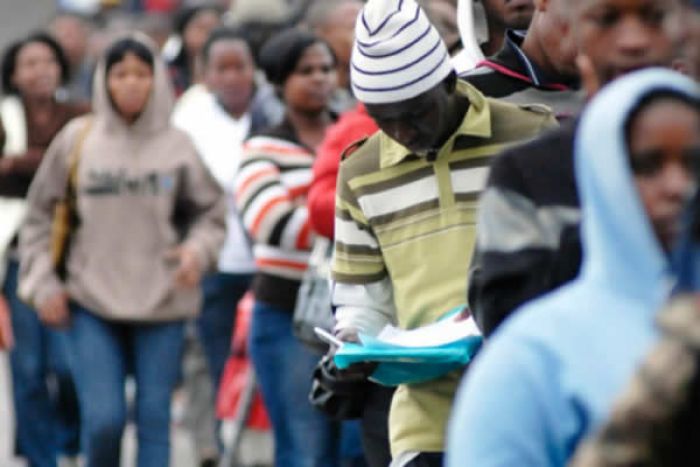 Taxa de desemprego em Angola diminuiu no 4.º trimestre de 2022 para 29,6%