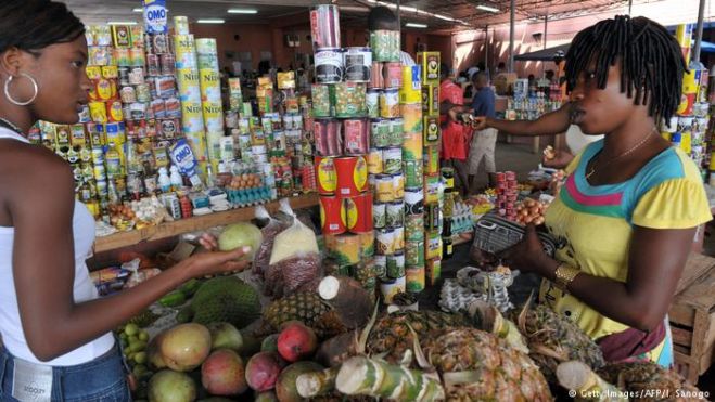 Mercados e feiras hoje em funcionamento para encerrarem na quarta-feira