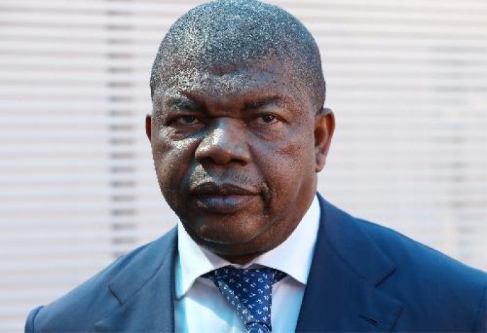 Dívida angolana: "João Lourenço deve deixar de pensar no MPLA"