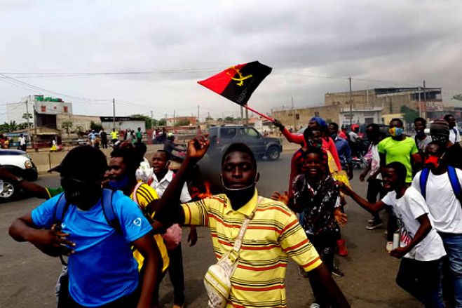 MPLA diz que manifestar não é “desobediência civil" e UNITA que fome está causar mais violência