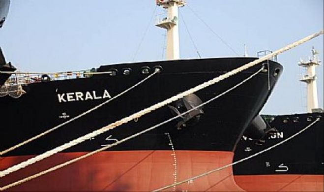 Navio "sequestrado" na costa Angolana foi apreendido pela Nigéria