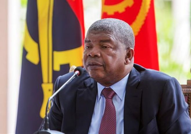 João Lourenço está a ganhar popularidade com "política de símbolos" - investigador