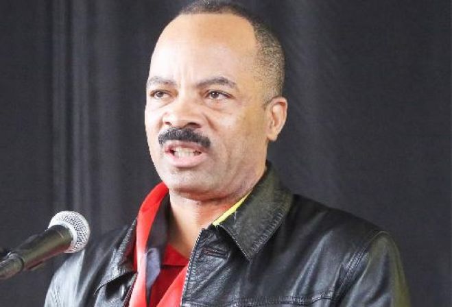 Será que deputado do MPLA João Pinto padece de paralisia mental e intelectual?