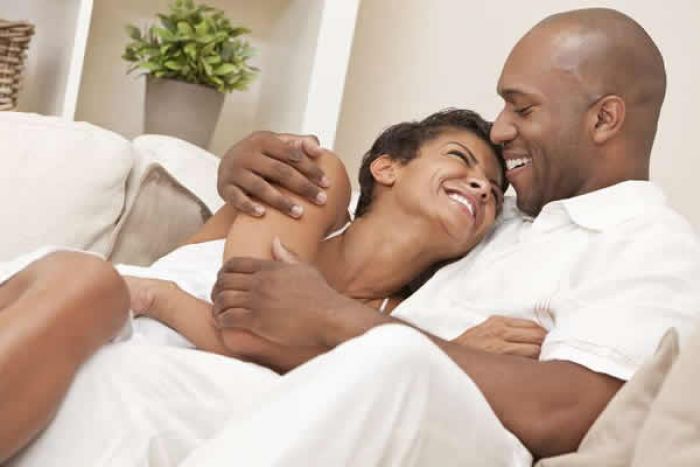 Razões pelas quais você deve fazer mais sexo pela manhã