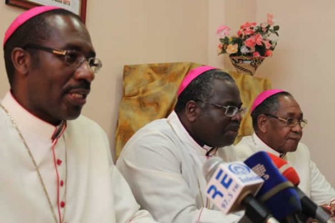 Bispos católicos apoiam "coragem e frontalidade" do PR no combate à corrupção