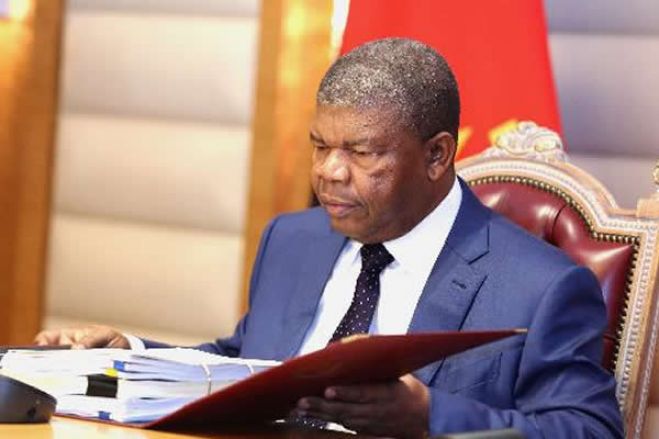 João Lourenço não tem planos de mudar Angola: a vida do povo piorou