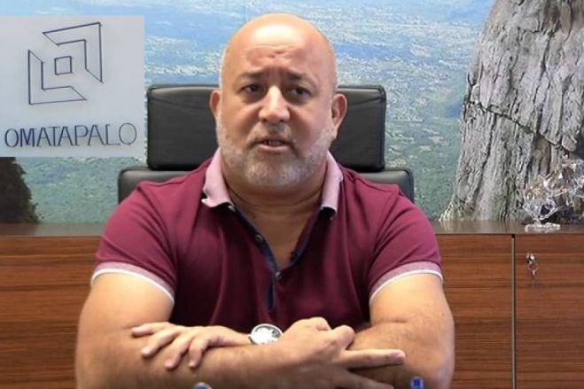 Empresa Omatapalo lucra 3 biliões de dólares com ajuda de João Lourenço