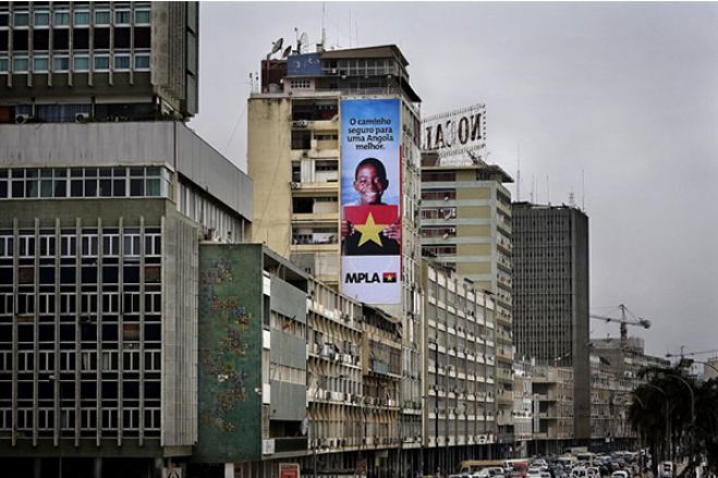 Consultora BMI Research diz que "o pior já passou" para a banca em Angola