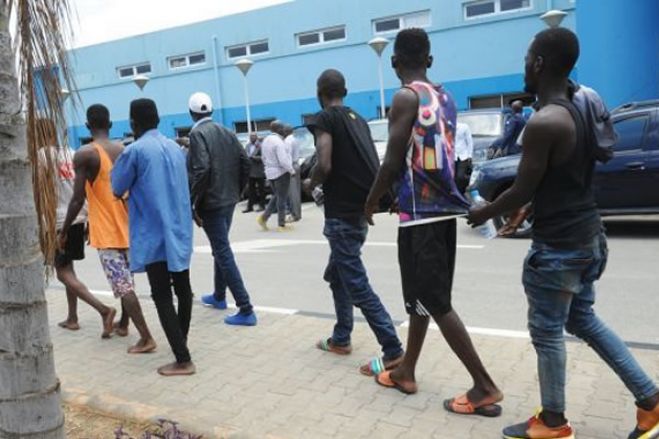 Polícia Nacional faz oito detenções em Luanda por atividades sexuais "ofensivas"