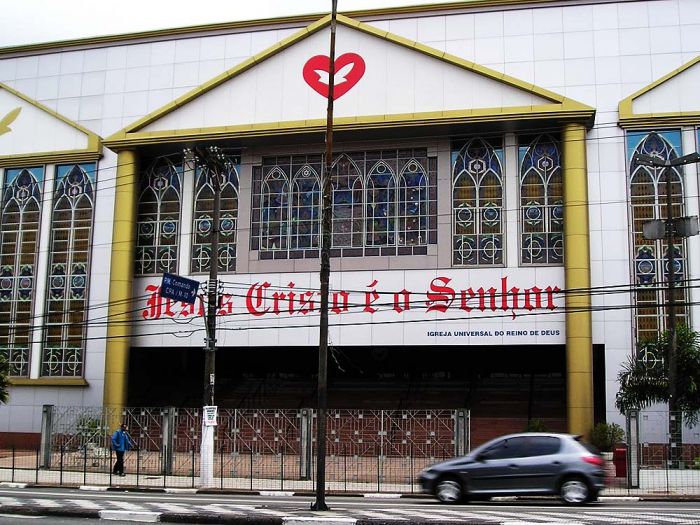 Igreja Universal do Reino de Deus condenada por forçar esterilização de pastores