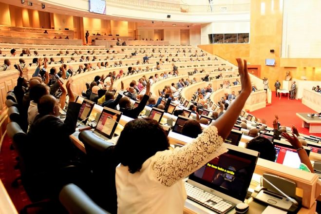 Parlamento aprova Imposto sobre Rendimento das Pessoas Singulares