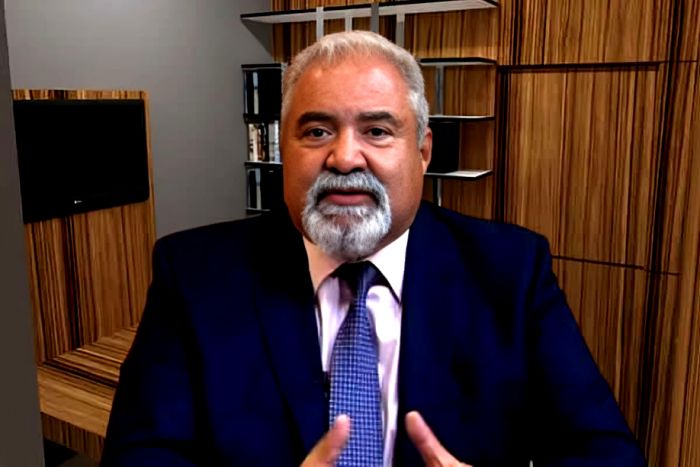 "Estou pronto a renunciar ao cargo de deputado, se esta for a vontade da UNITA" - Francisco Viana