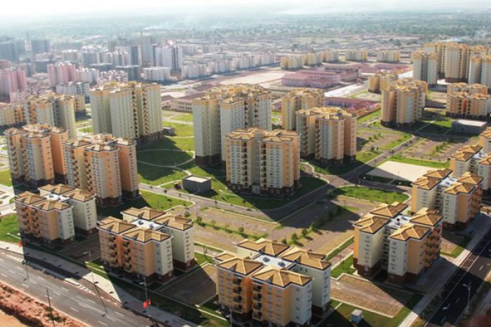 Detidas 20 pessoas por invasão e usurpação de apartamentos em Luanda