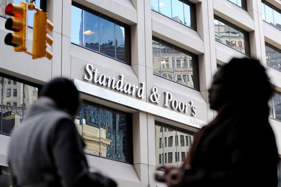 Reformas e FMI só vão ajudar Angola a médio prazo - Standard &amp; Poor's