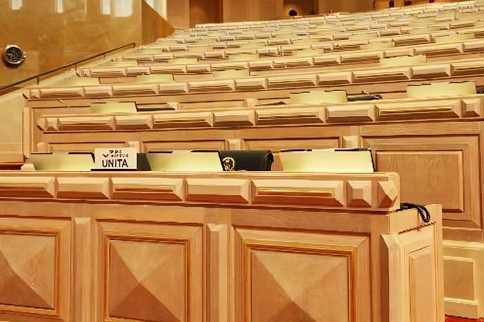 Deputados da UNITA abandonam parlamento angolano em protesto contra composição da CNE