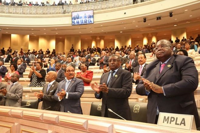 MPLA diz que OGE 2025 vai resolver “problemas concretos” das famílias angolanas