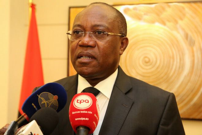 "Patologia de impunidade pela corrupção" tem de ser eliminada em Angola, diz ministro