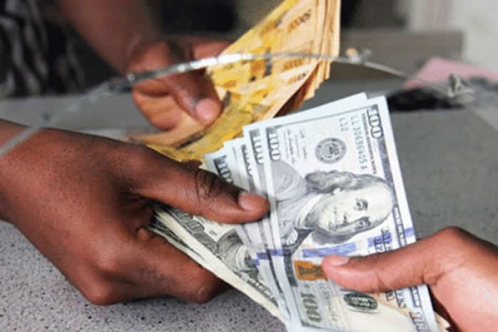 Petrolíferas "batem pé" ao BNA e suspenderam venda de divisas à banca