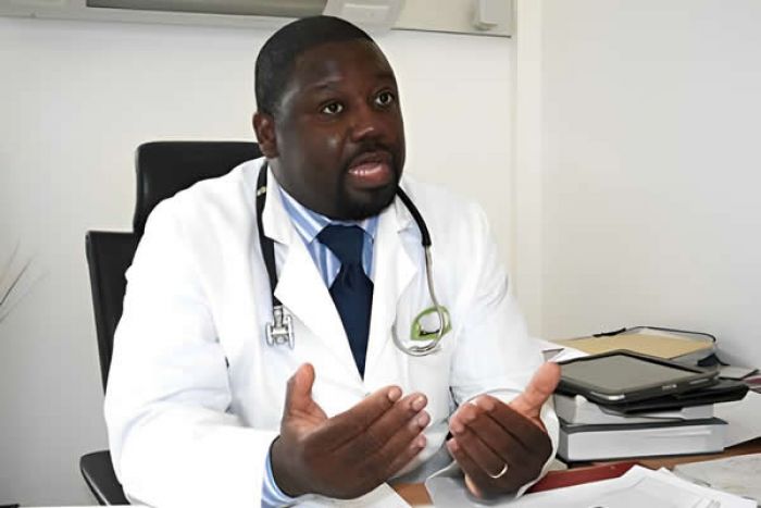 Direção de Américo Boavida promete responsabilizar médico que negou assistência a paciente que morreu