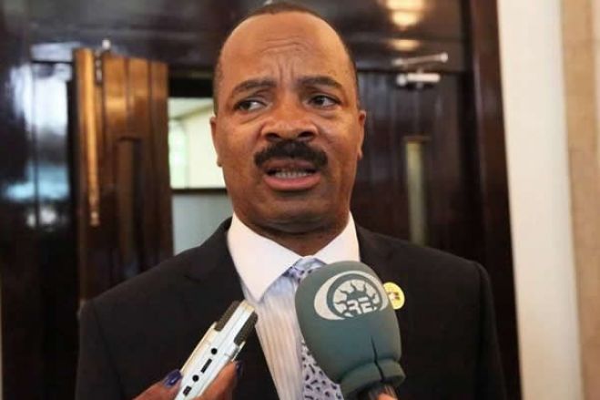 João Pinto acusa UNITA de ter destruído Angola para generalizar a corrupção